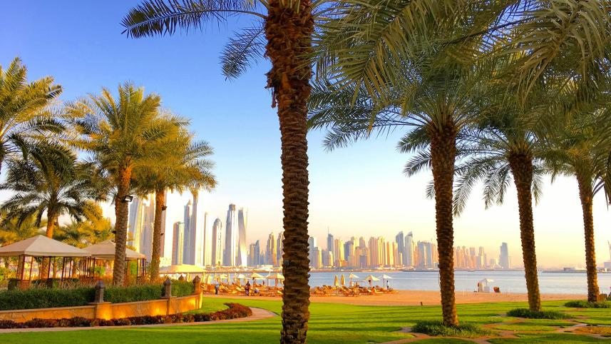 Enjoy Dubai on a budget without missing the magic        vangelis-kovu-p4i878dvd1m-unsplash.jpg