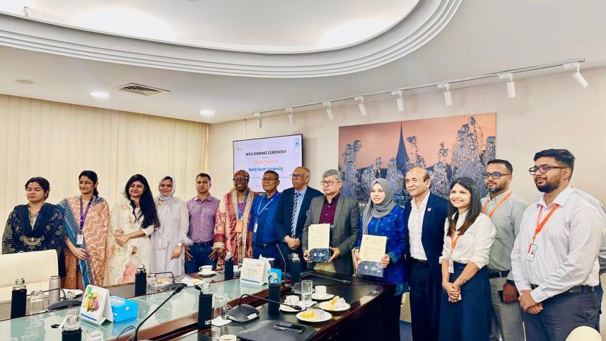 Alokito Teachers and NSU sign MoU.jpeg