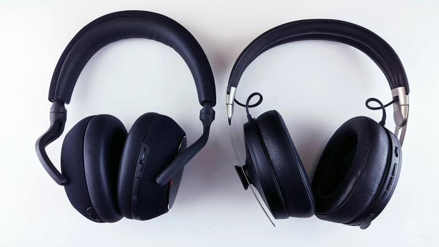2 wireless headsets