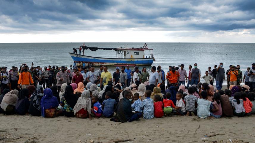 Rohingya lost at sea.jpg