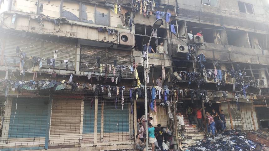 Bangabazar fire photo story_b0a6.jpg