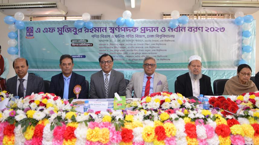 DU Gold Medal news.jpg