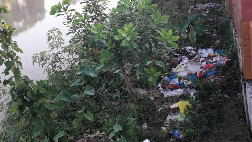 A dumping zone called Manu River