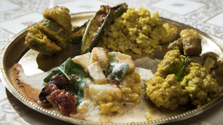 my dhaka -- puja bhog_c434.jpg