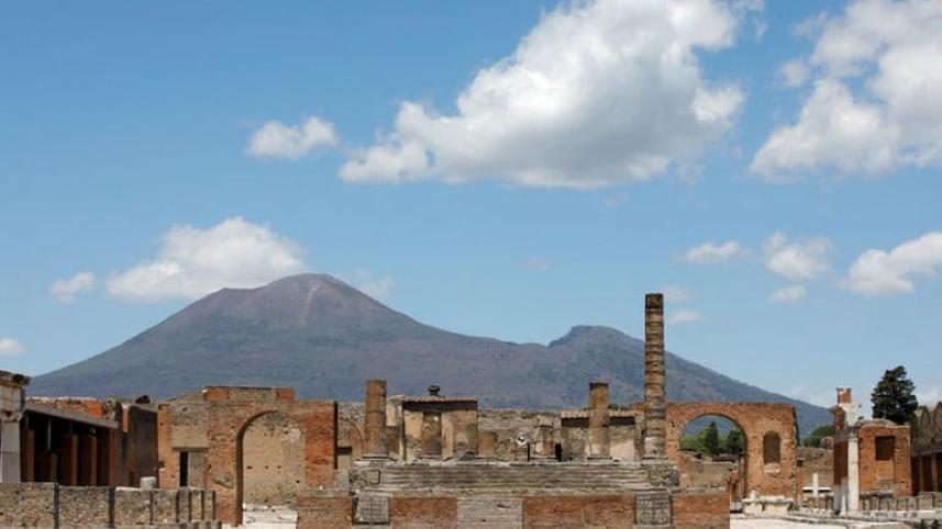 Soft-Roman slaves.jpg