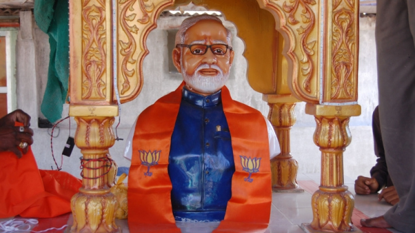 modi-appalled-temple.jpg