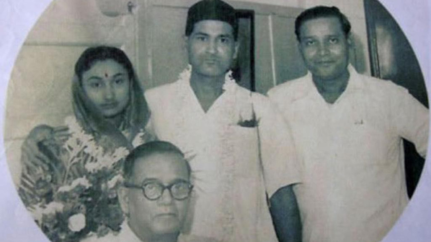a_candid_moment_on_the_wedding_day_of_kamal_dasgupta_and_feroza_begum.jpg