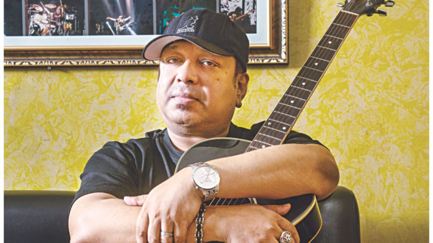 Legendary singer Ayub Bachchu