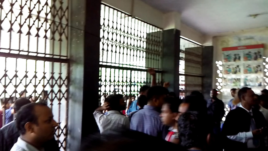 Amar Desh Editor Mahmudur Rahman