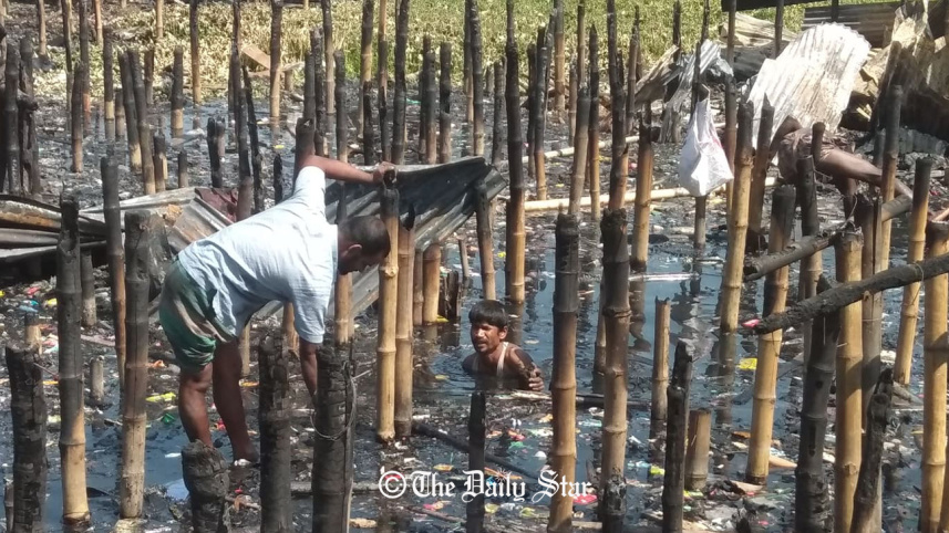 Dhaka Bhasantek fire