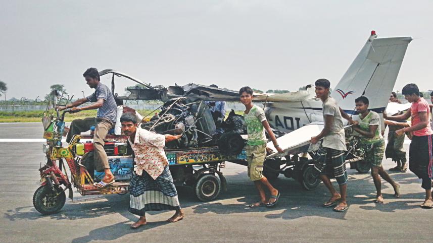 Cessna-152 wreckage.jpg