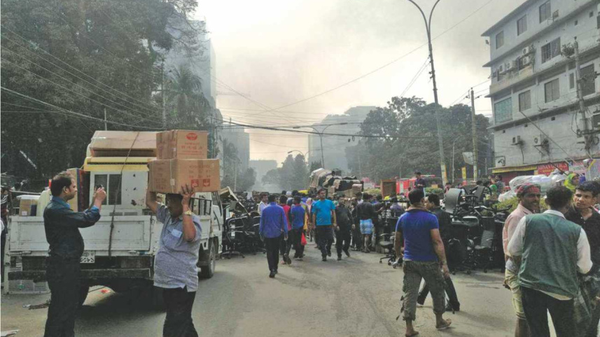 Chaos on Gulshan 1 Avenue