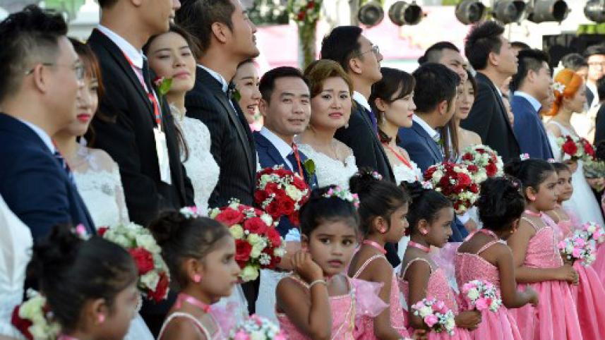 Fifty Chinese couples 