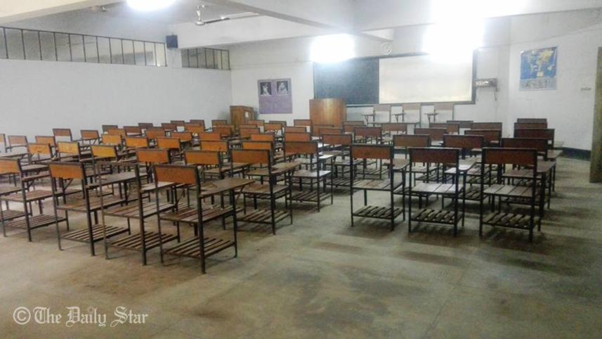 Students could not attend their classes at Chittagong University 