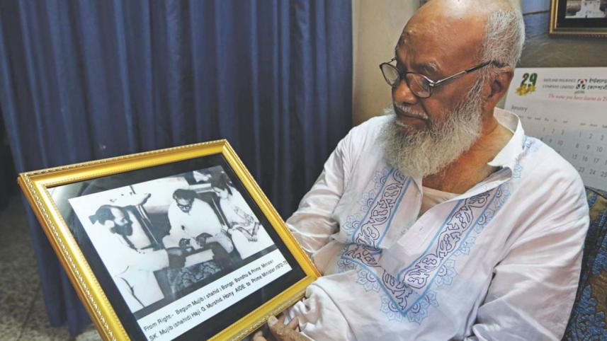 dawn independence.jpg