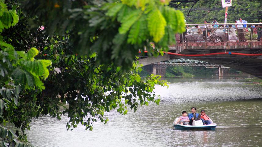 dhanmondi-park-1.jpg