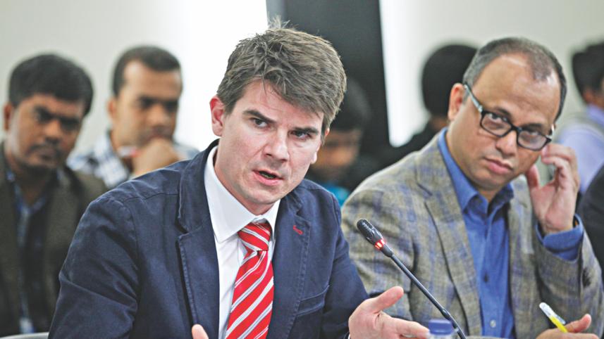 Dr. Jochen Weikert.jpg