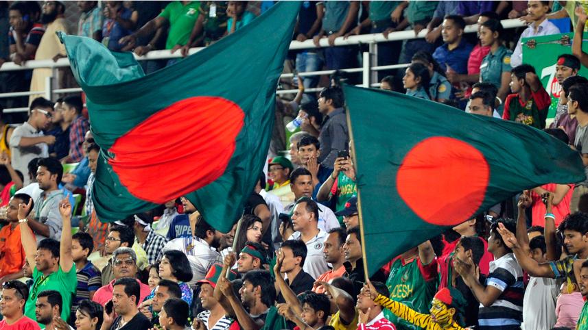 Fans-at-Mirpur.jpg-NS.jpg