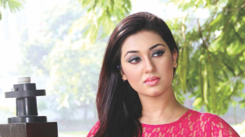 Hide & seek with Apu Biswas