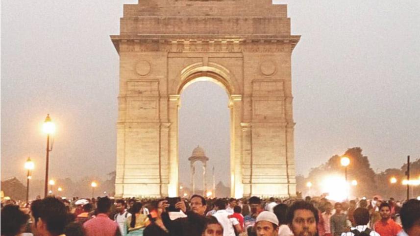 india gate.jpg