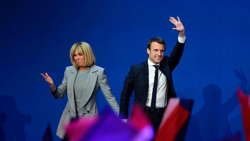 macron10.jpg