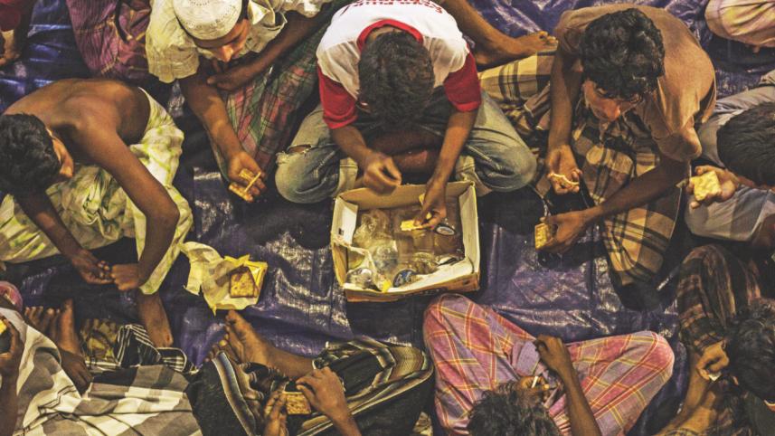 migrants rescued 3.jpg