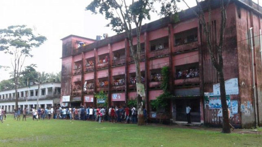 patharghata degree college-prothom alo.jpg