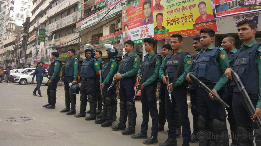 police-bnp-office-prabir-web.jpg