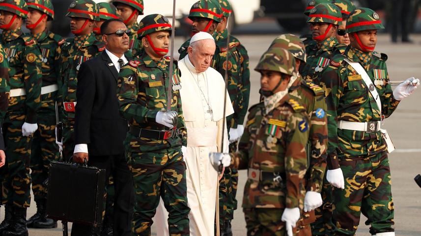 pope-guard-oh-honour-web.jpg