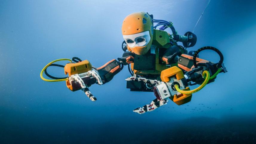 robot-scuba-diver-2-web.jpg