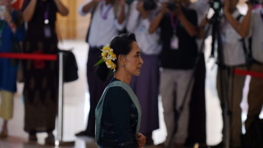 Suu-Kyi-1WB.jpg
