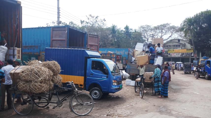 tangail_truck_terminal_2.jpg