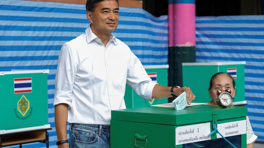 thai-polls-reuters-5-wb.jpg