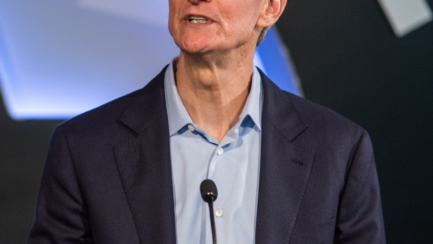 tim_cook_2017_cropped.jpg