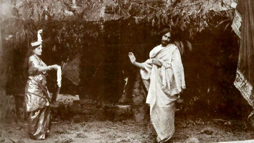 Valmiki_Pratibha_Indira_Devi_&_Rabindranath_Tagore.jpg