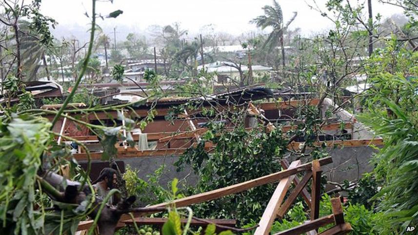 Vanuatu_Many houses had their roofs torn off. Photo AP_BBC.jpg