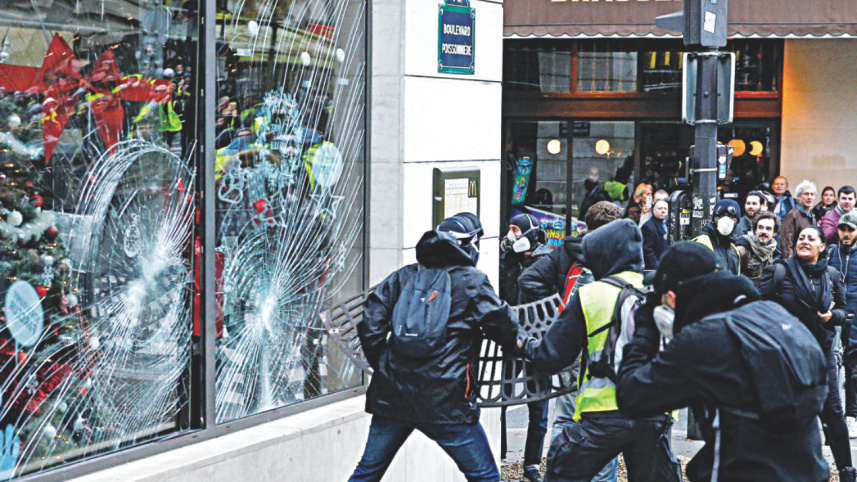 yellow_vests_3.jpg