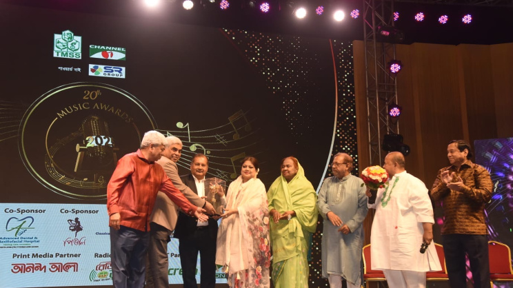 Moments from Channel i's star-studded music awards