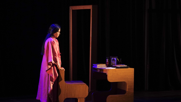 Upstage theatre troupe staged ‘Raat Bhore Brishti’ at Shilpakala Academy