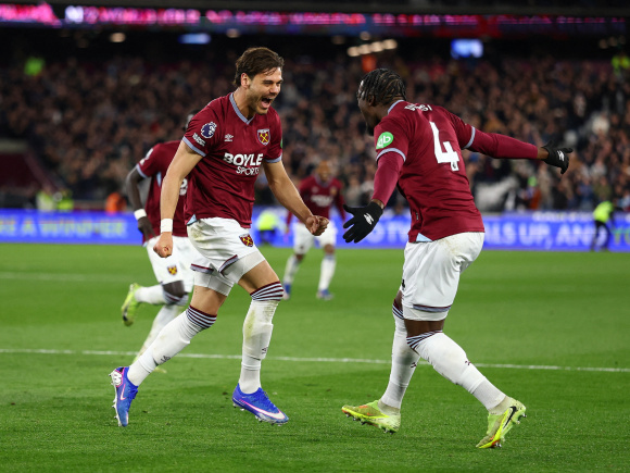 2026-04-10T215441Z_657073726_UP1EM4A1LMUF1_RTRMADP_3_SOCCER-ENGLAND-WHU-WOL.JPG