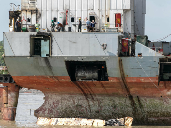 OP_1_SHIP_BREAKING.jpg