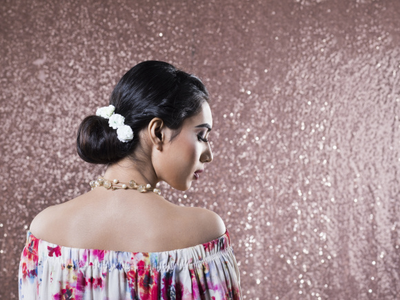 How to give yourself an instant facelift with makeup