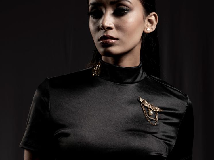 Great ways to style brooches