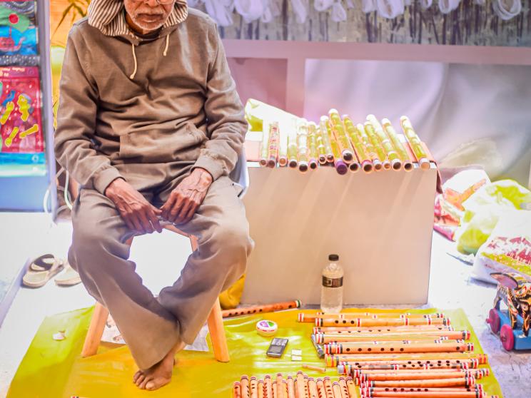 Echoes of a fading melody: The story of bansuri artist Kamol Sarker 