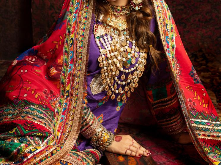 Opening     Cherishing the vogue from the golden era