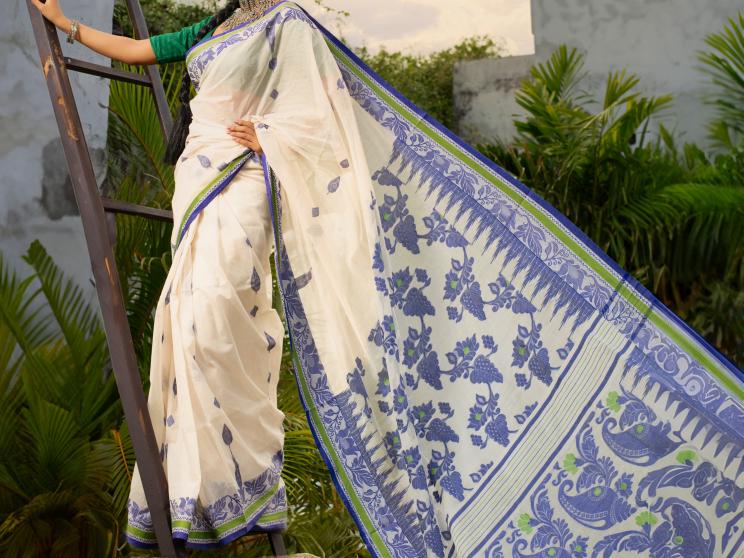 Why every Bengali woman’s secret weapon is a cotton saree