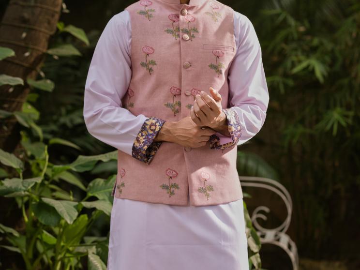 Eid outfit crisis? Florals to the rescue!