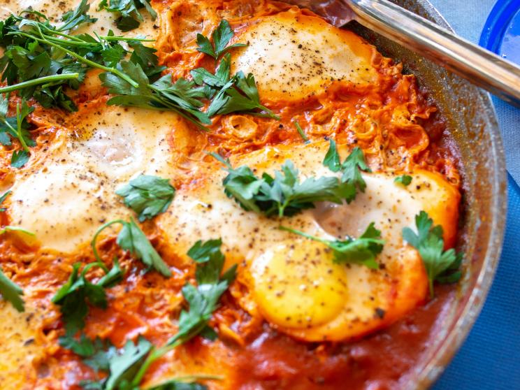 shakshuka    yoav-aziz-422n7nwq5xy-unsplash.jpg