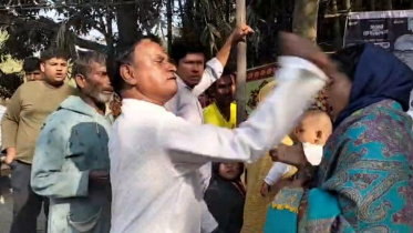 female candidate assaulted at polling centre Rajshahi-3