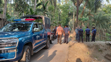 Bagerhat cop stabbed.jpeg